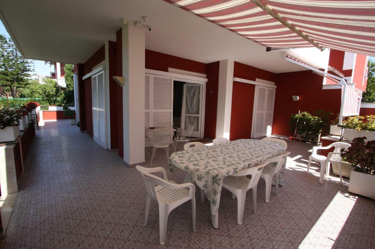 Villa Della Tartaruga Casal Palocco Exterior photo