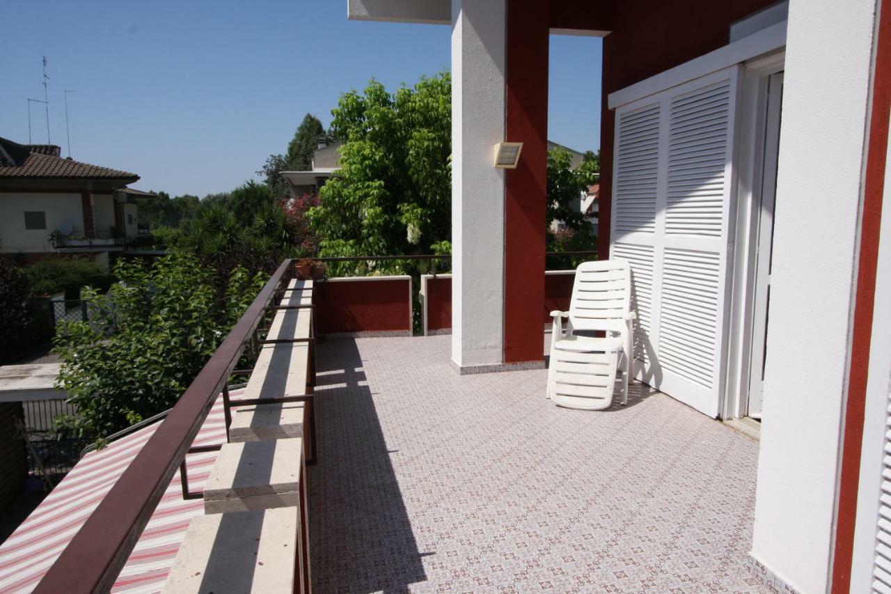 Villa Della Tartaruga Casal Palocco Exterior photo